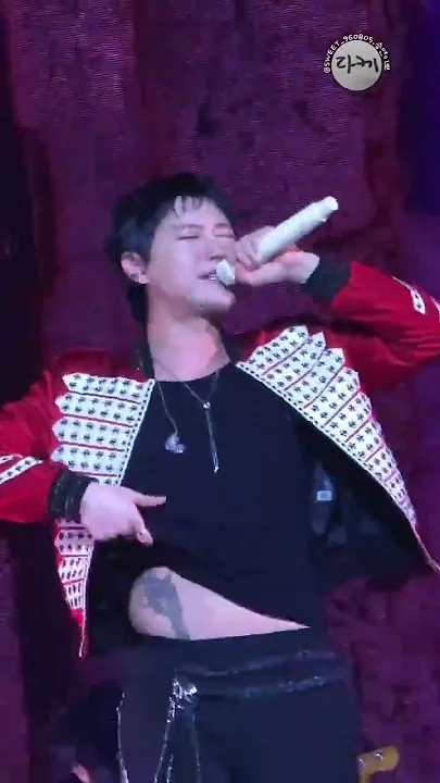 Behind-the-scenes cut of WOODZ