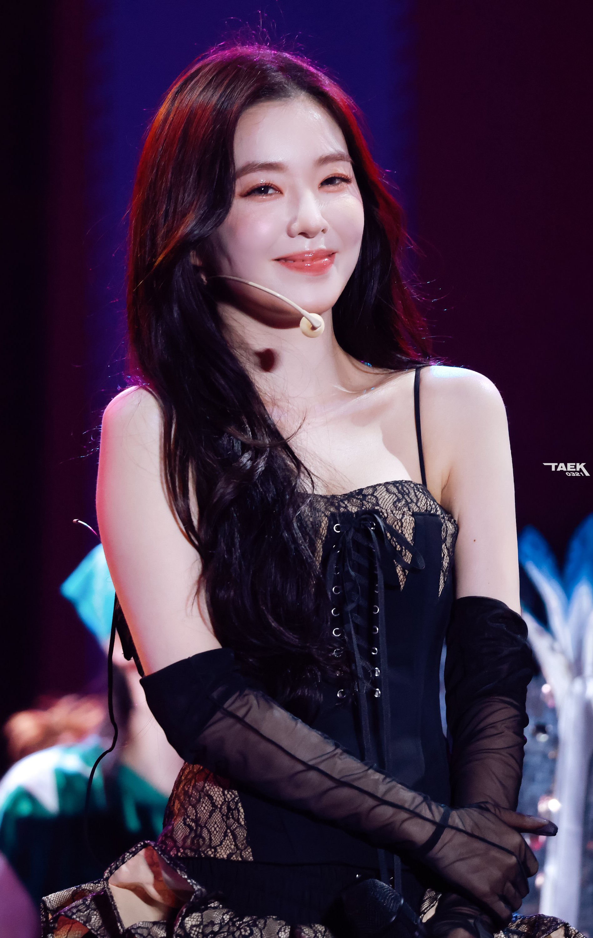 Irene (Red Velvet)的最新照片