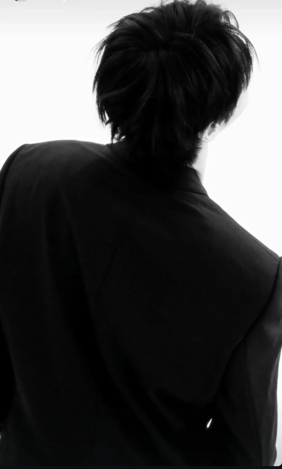 A heartfelt wallpaper shared by Kim Jiwoong (ZEROBASEONE)'s fans