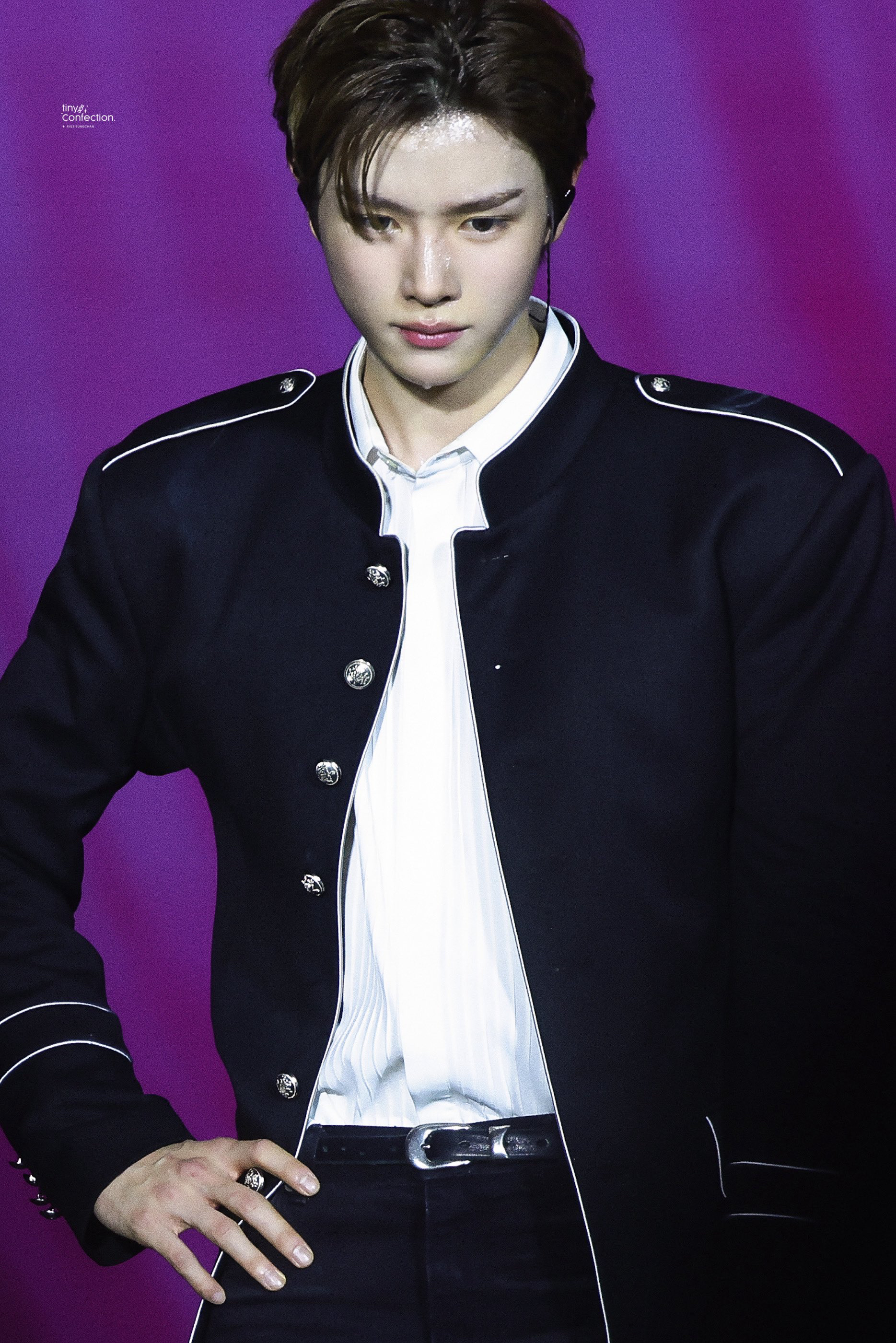 Latest photo of Sungchan (RIIZE)