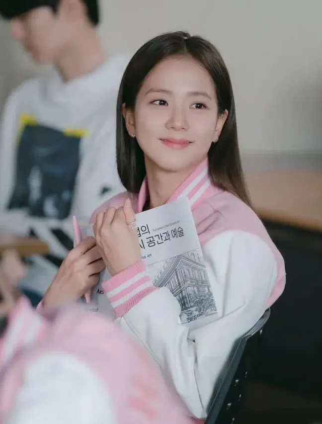 Momen yang diabadikan oleh penggemar Jisoo (BLACKPINK)