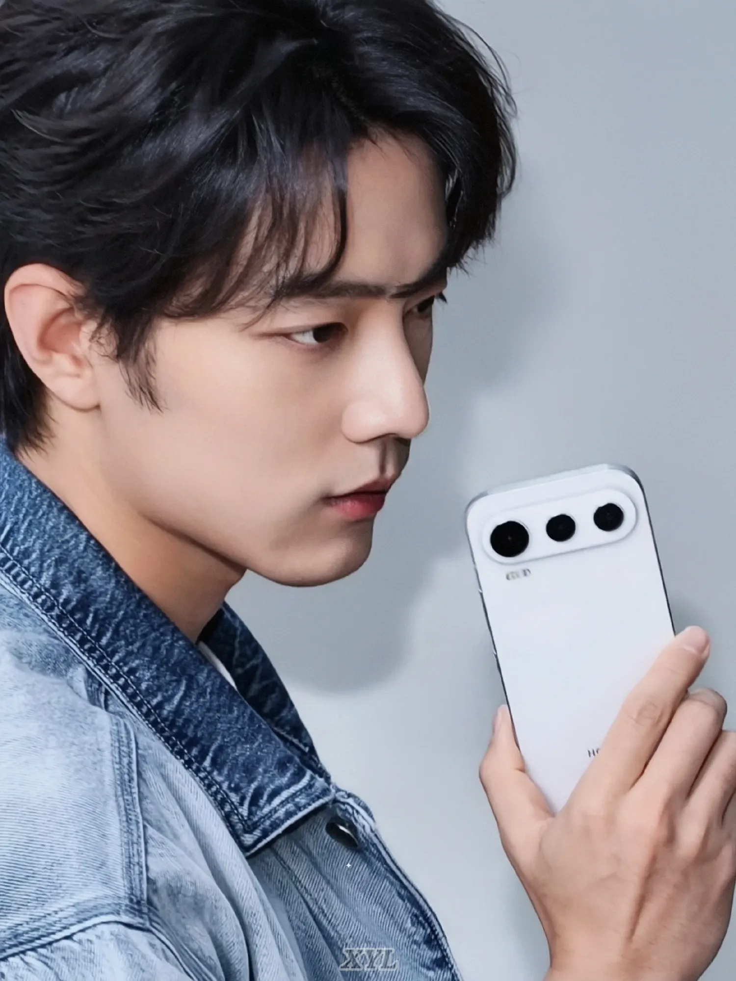 Behind-the-scenes cut of Xiao Zhan