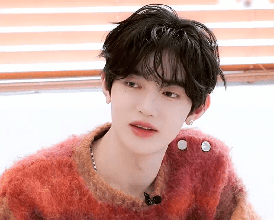 A moment captured by Zhang Hao's fan