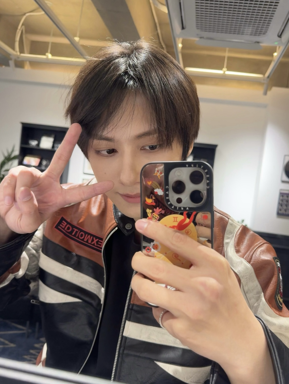 Jun (SEVENTEEN)的最新照片