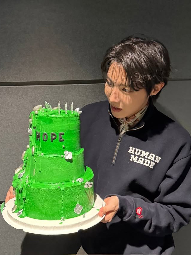 J-hope (防彈少年團)的幕後花絮