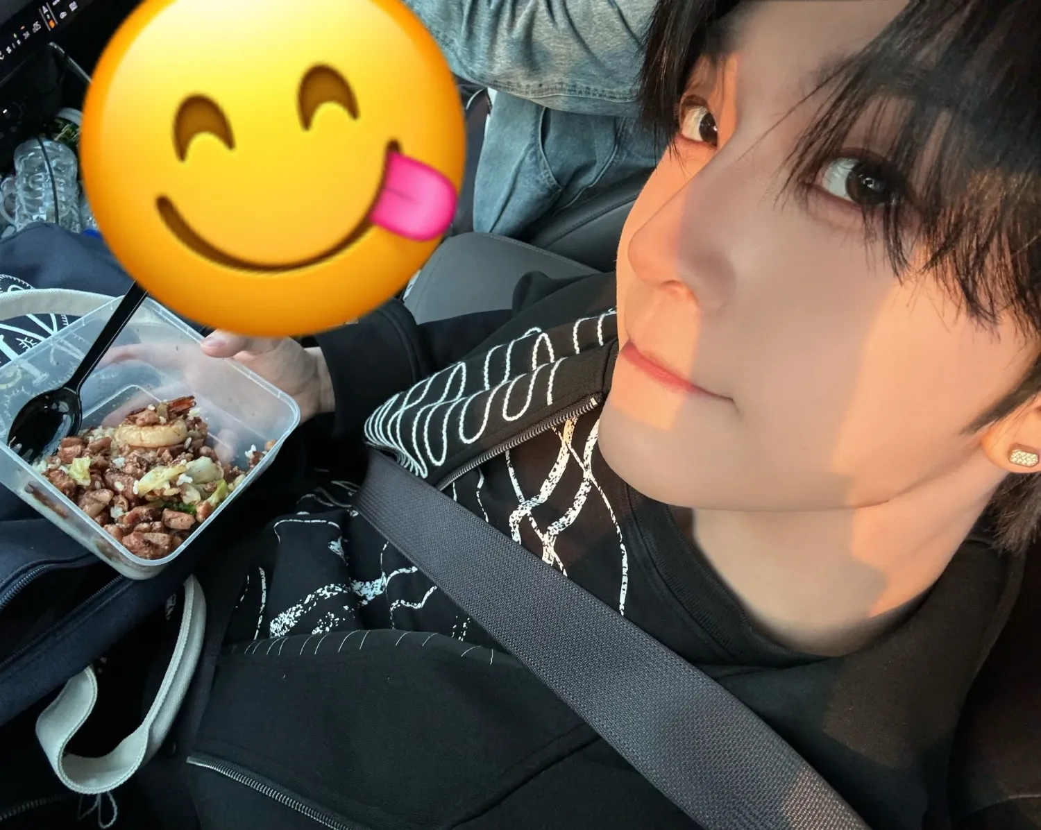 Behind-the-scenes cut of He Xinlong (ALPHA DRIVE ONE)