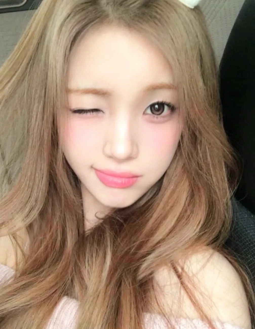 Recent activity shot of Yuha (Hearts2Hearts)