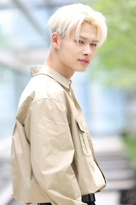 Foto aktivitas terbaru NI-KI (ENHYPEN)