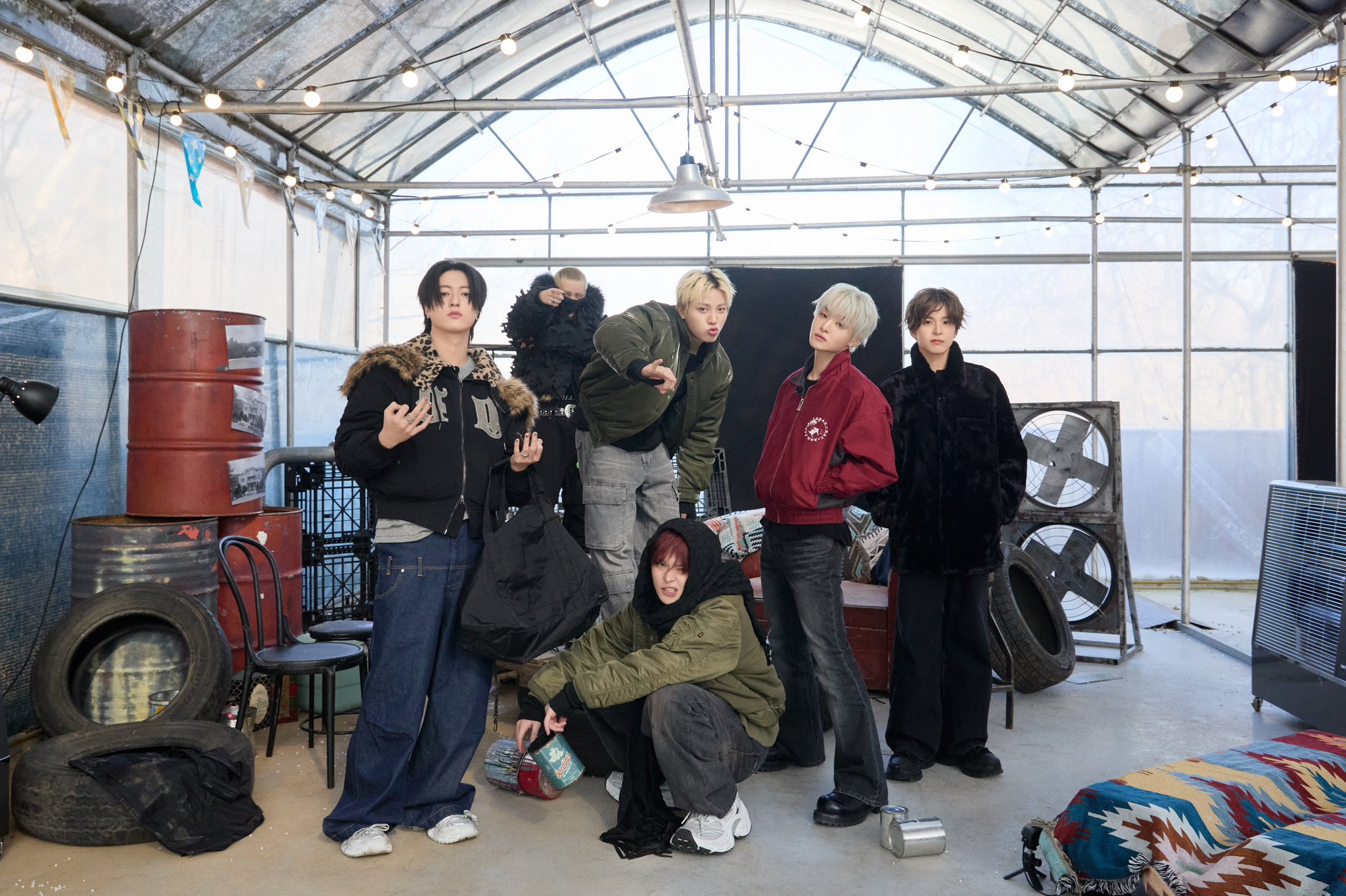 TREASUREの舞台裏ショット