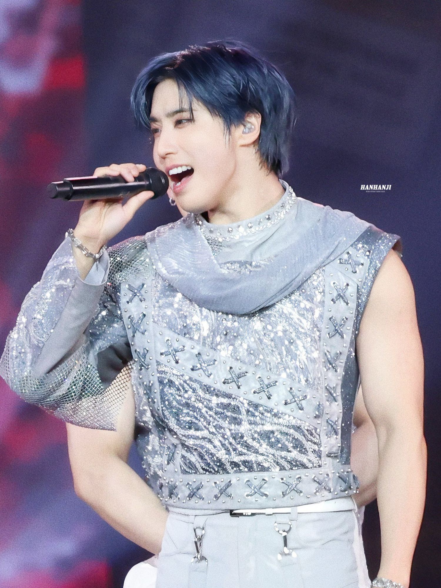 A moment captured by HAN (Stray Kids)'s fan