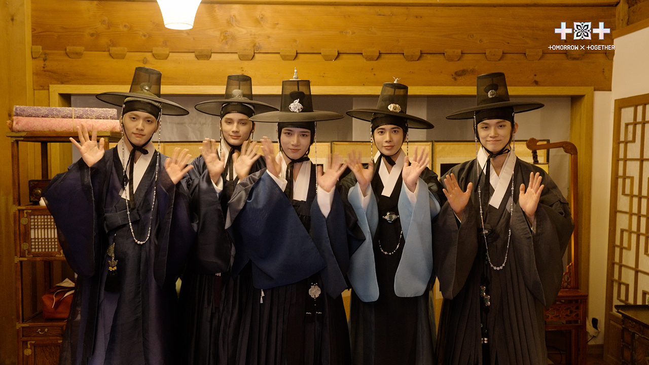 투모로우바이투게더 최근 활동샷