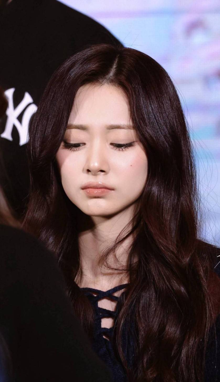 Potret di balik layar Tzuyu (TWICE)