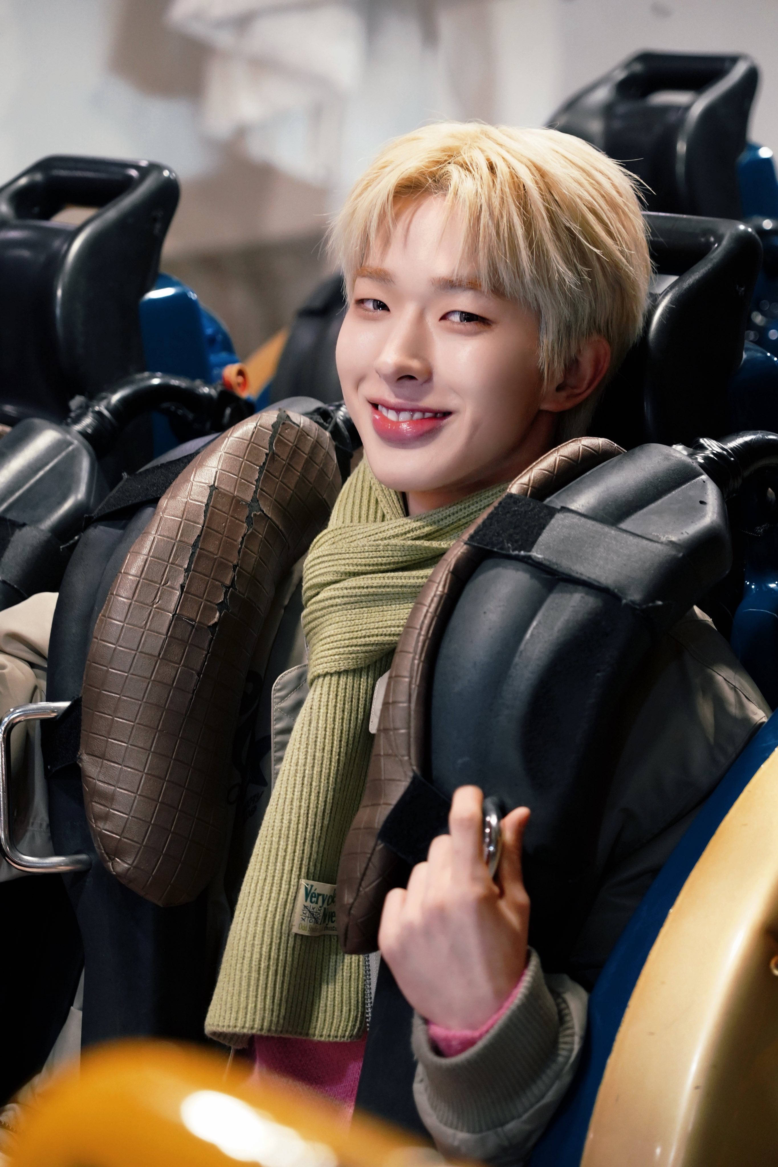 토모야 (NEXZ)의 비하인드 컷