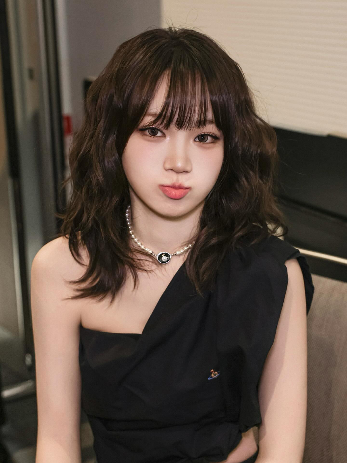 Behind-the-scenes cut of Kim Chaewon (LE SSERAFIM)