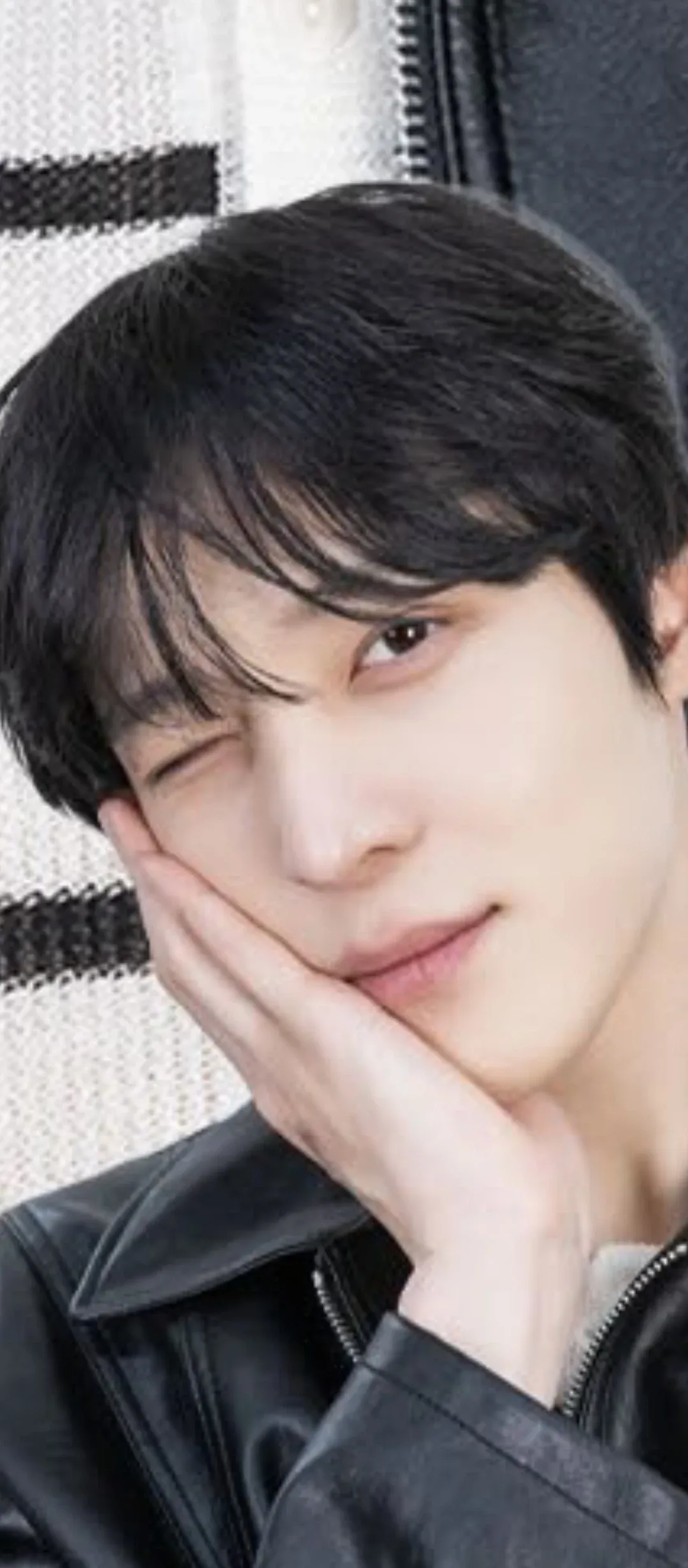 潤浩 (ATEEZ)社区今天最受欢迎的壁纸