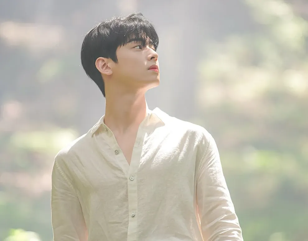 A moment captured by Eunwoo (ASTRO)'s fan