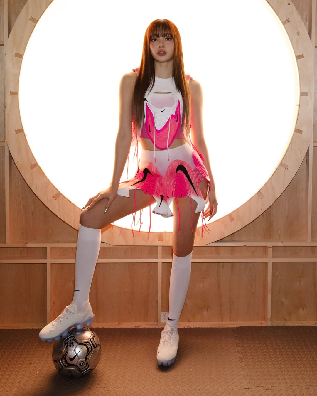 Momen yang diabadikan oleh penggemar Lisa (BLACKPINK)