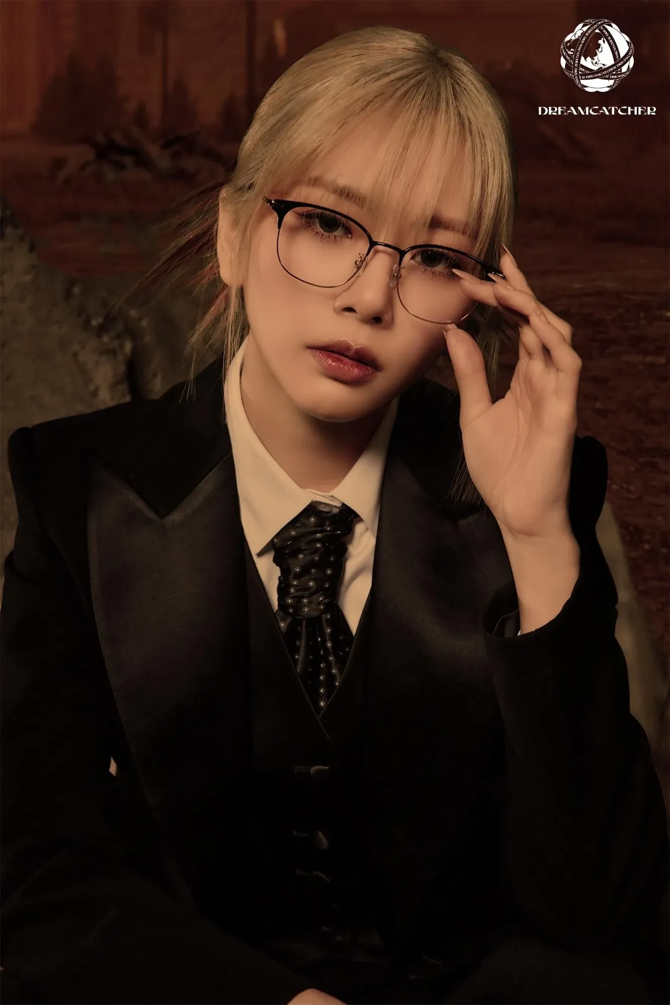 Behind-the-scenes cut of JI U (DREAMCATCHER)