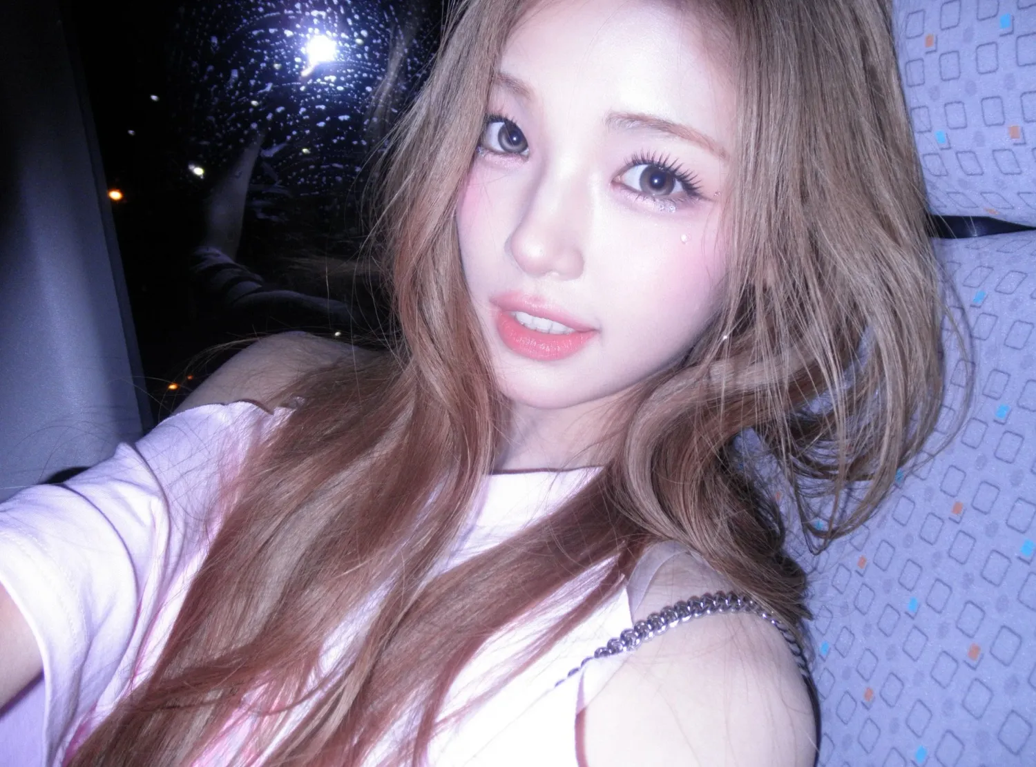 Behind-the-scenes cut of Yuha (Hearts2Hearts)