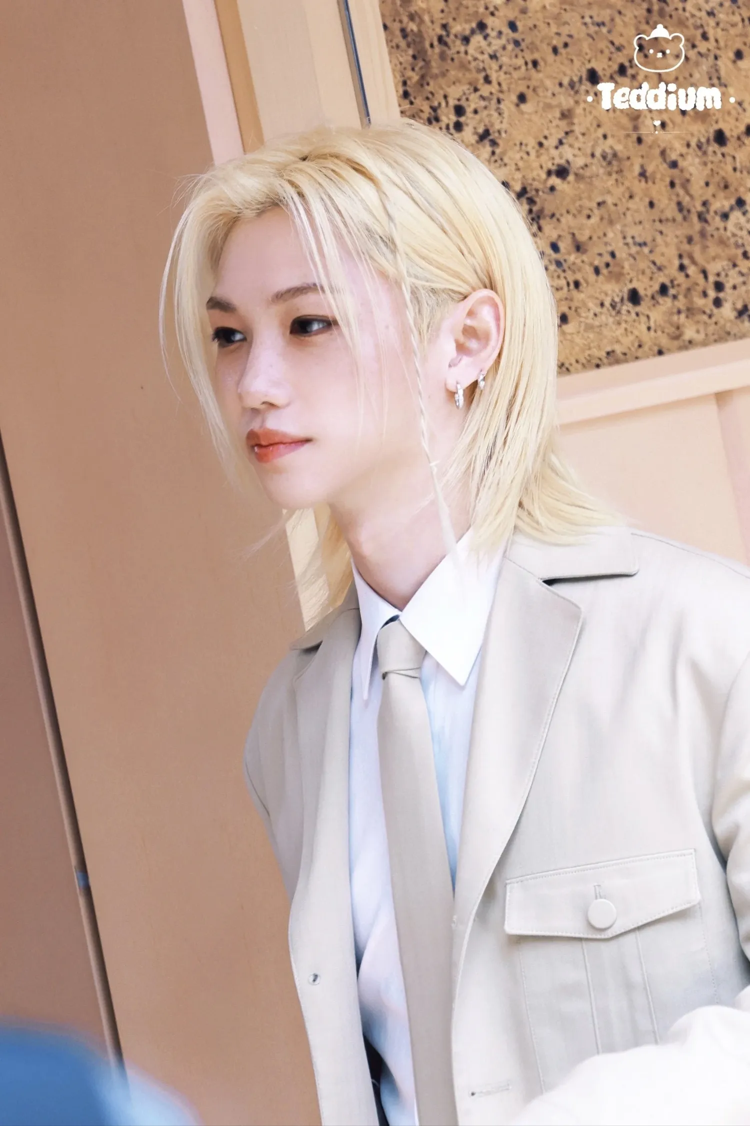 Latest photo of Felix (Stray Kids)