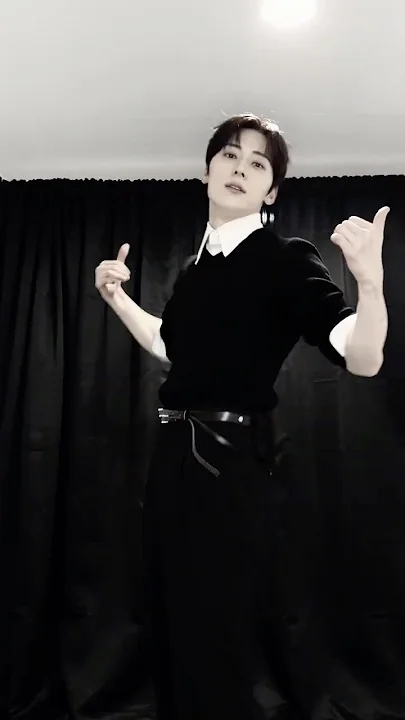 Recent activity shot of Hwang Minhyun