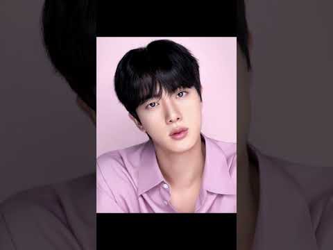 Momen yang diabadikan oleh penggemar Jin (BTS)