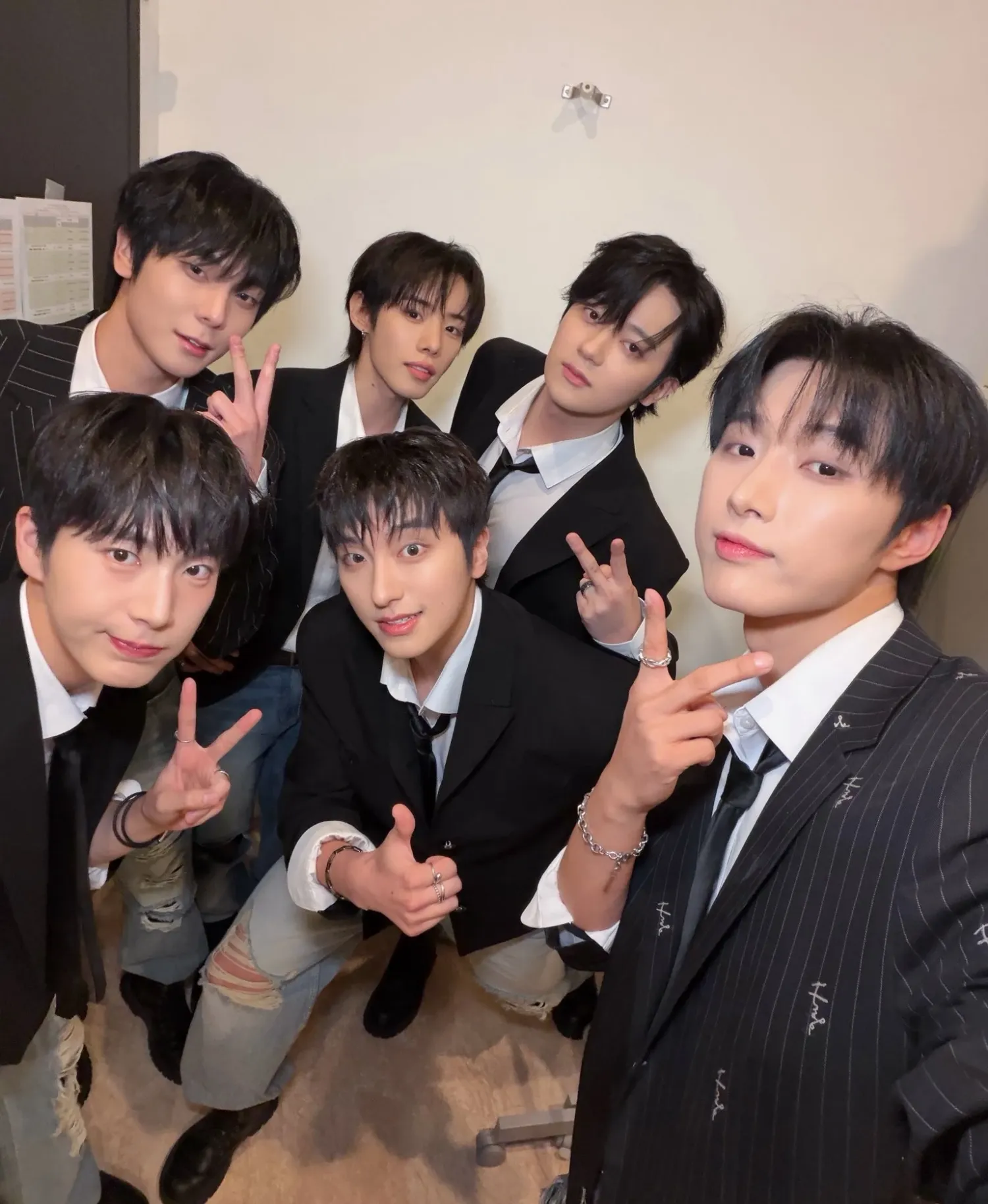 Behind-the-scenes cut of OMEGA X