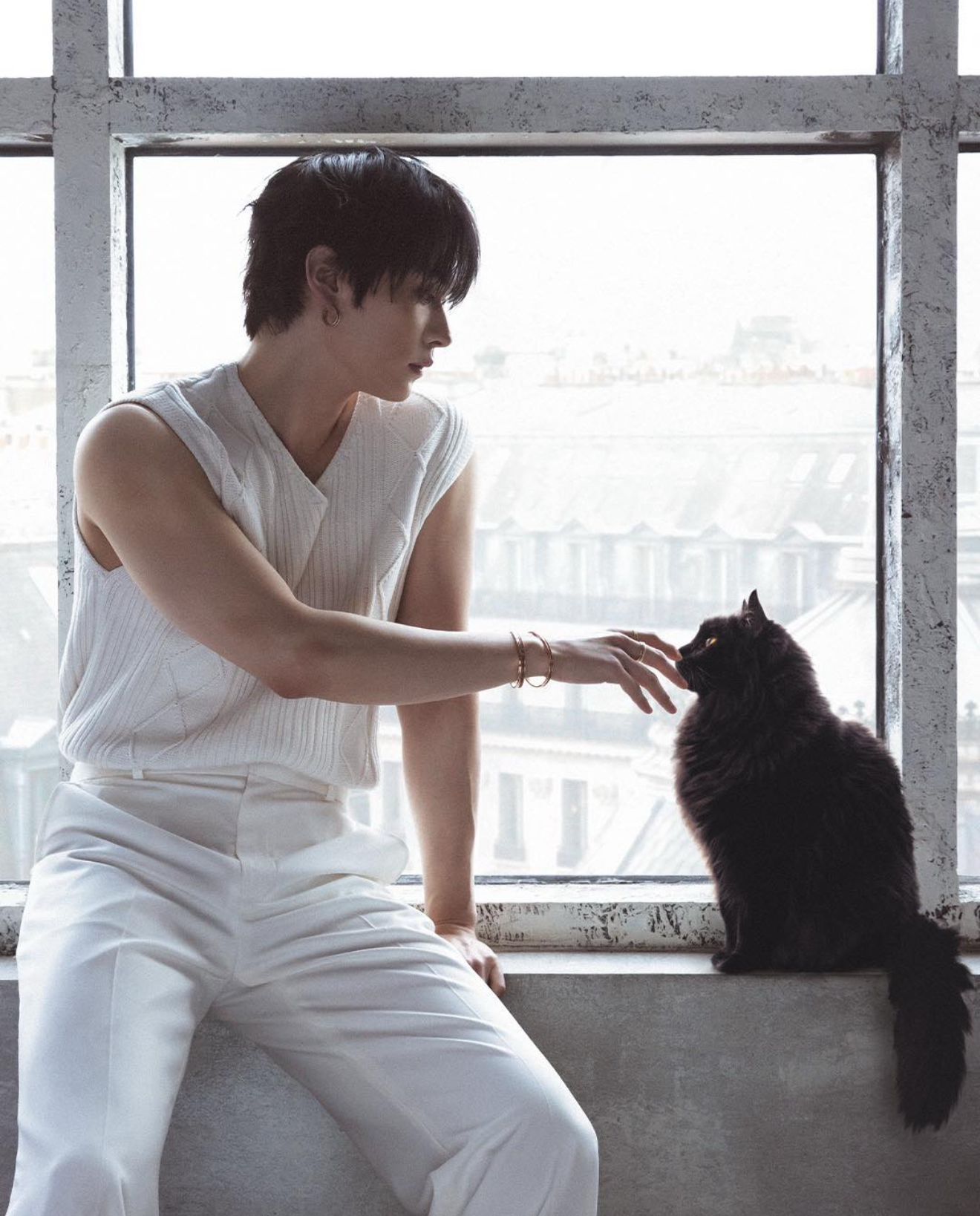 Recent activity shot of Lee Know (Stray Kids)