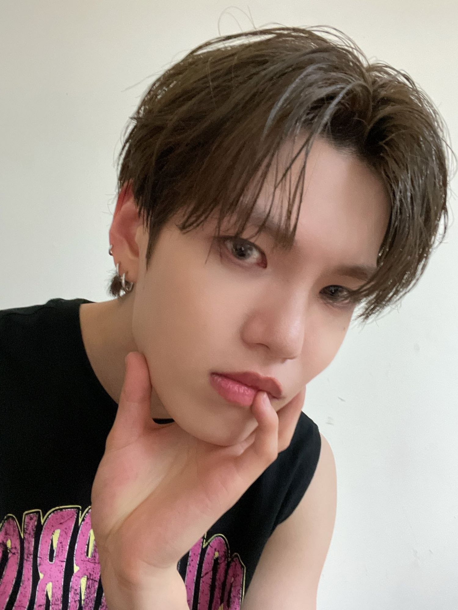 Behind-the-scenes cut of Gyehyeon (VERIVERY)