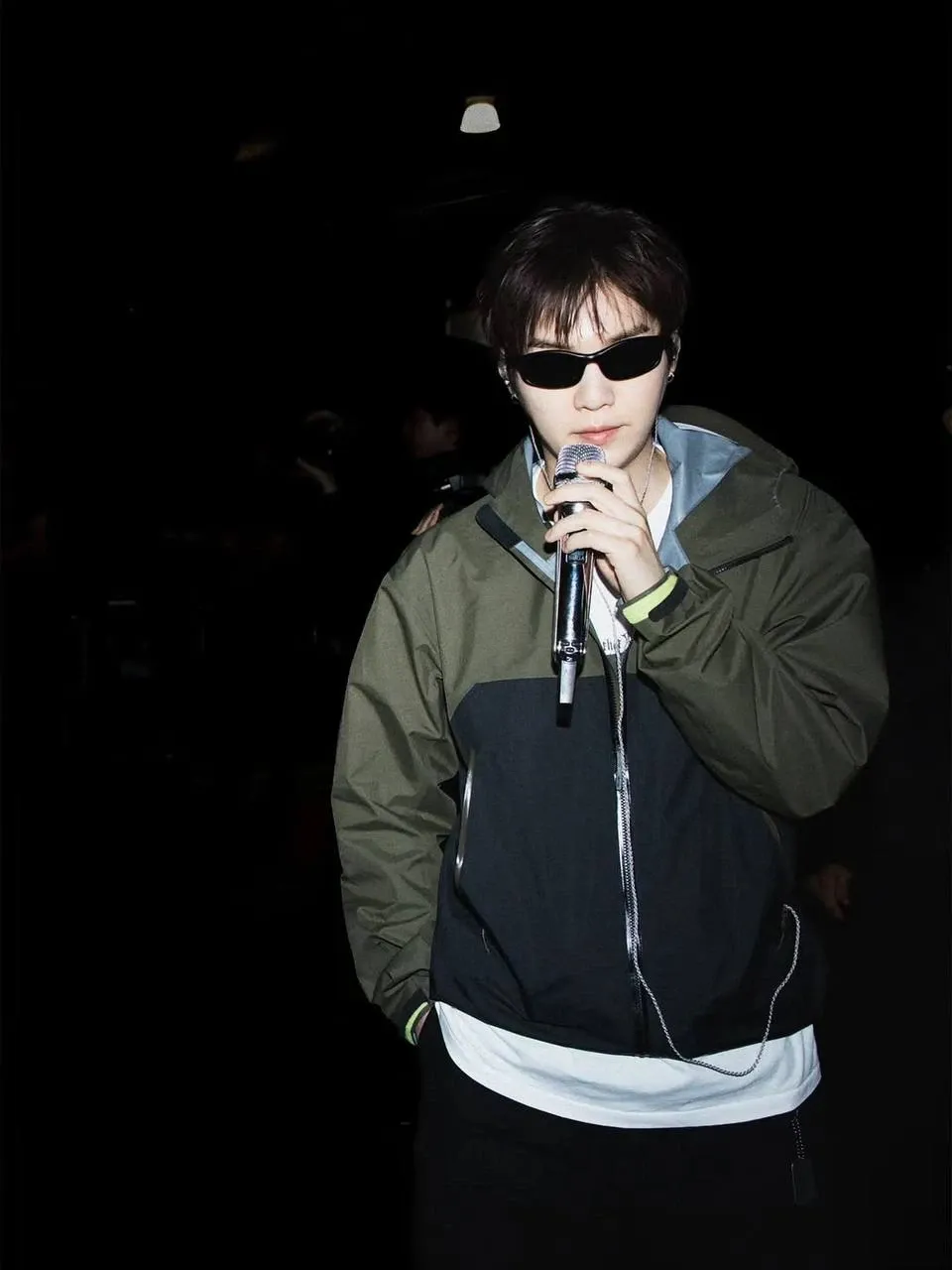 Foto aktivitas terbaru SUGA (BTS)