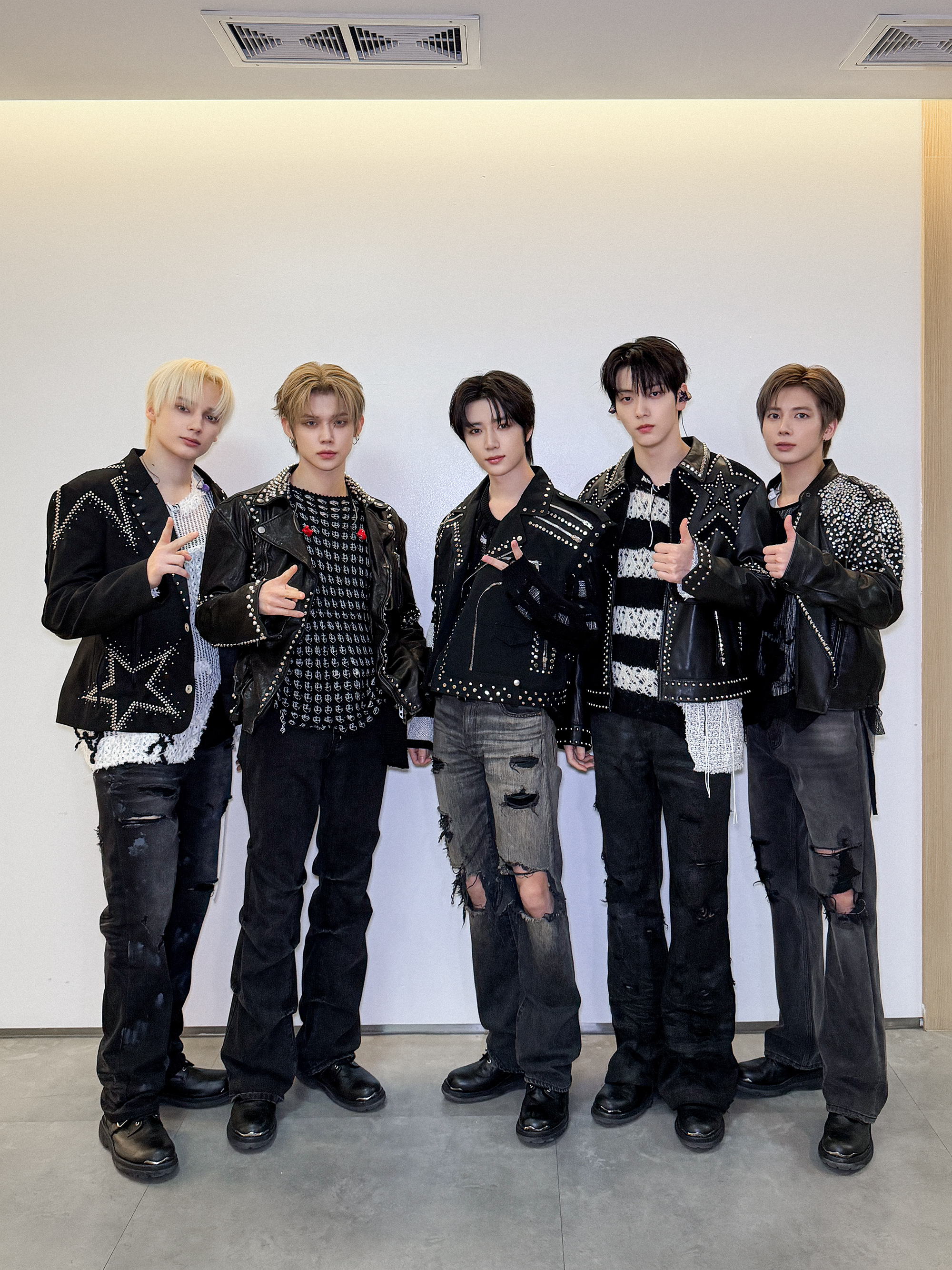 Latest photo of TOMORROW X TOGETHER