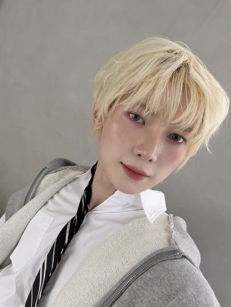 에이티즈 최근 활동샷