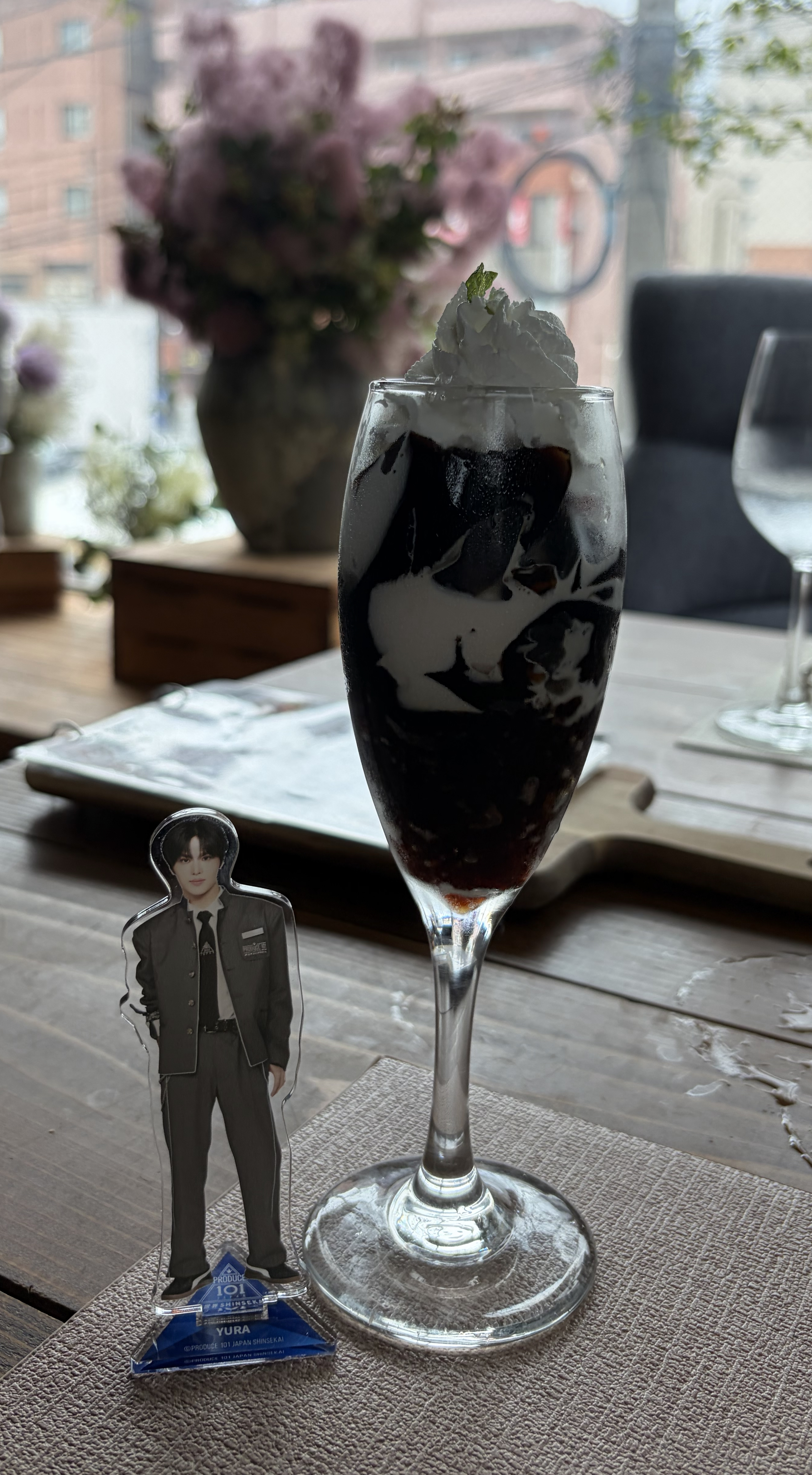 A moment captured by Abe Yura (KO1KEYZ)'s fan