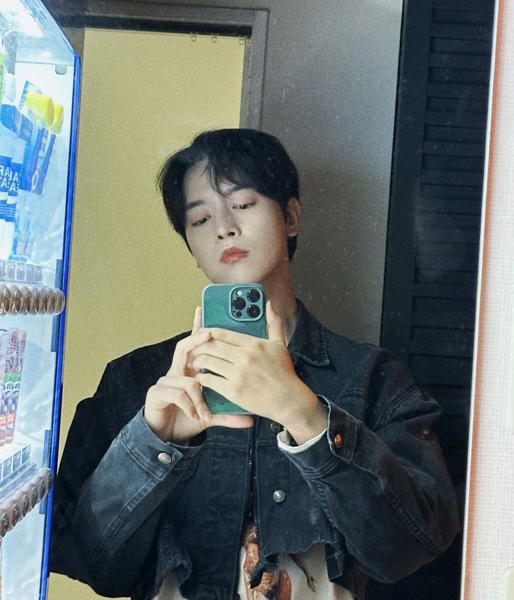 Behind-the-scenes cut of Ravn