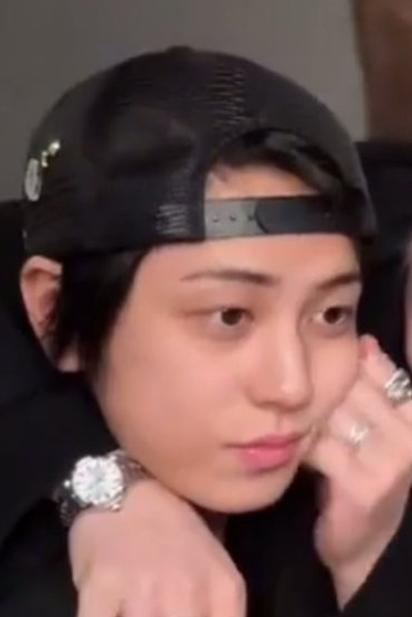 Behind-the-scenes cut of Taki (&TEAM)