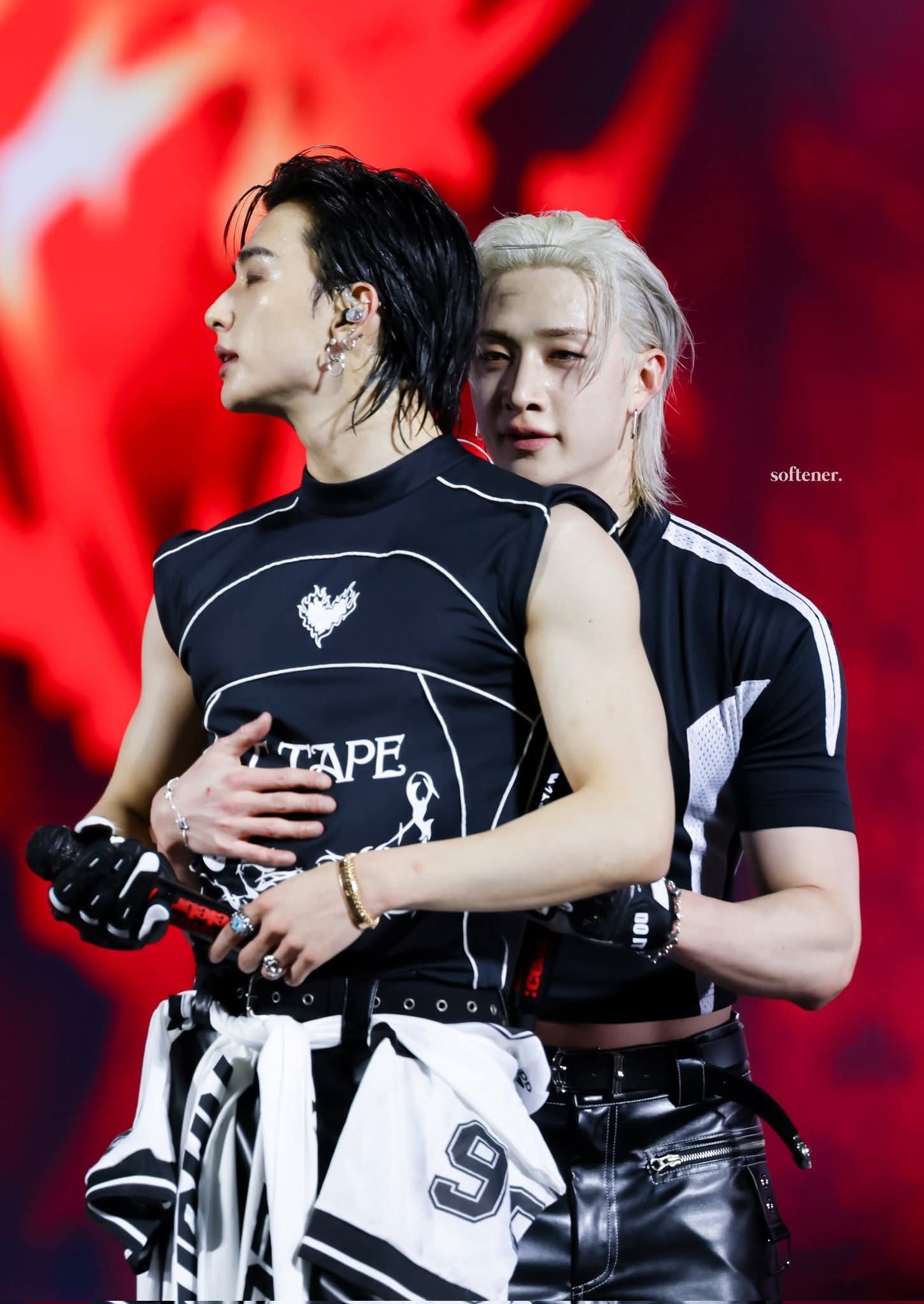 Behind-the-scenes cut of Stray Kids