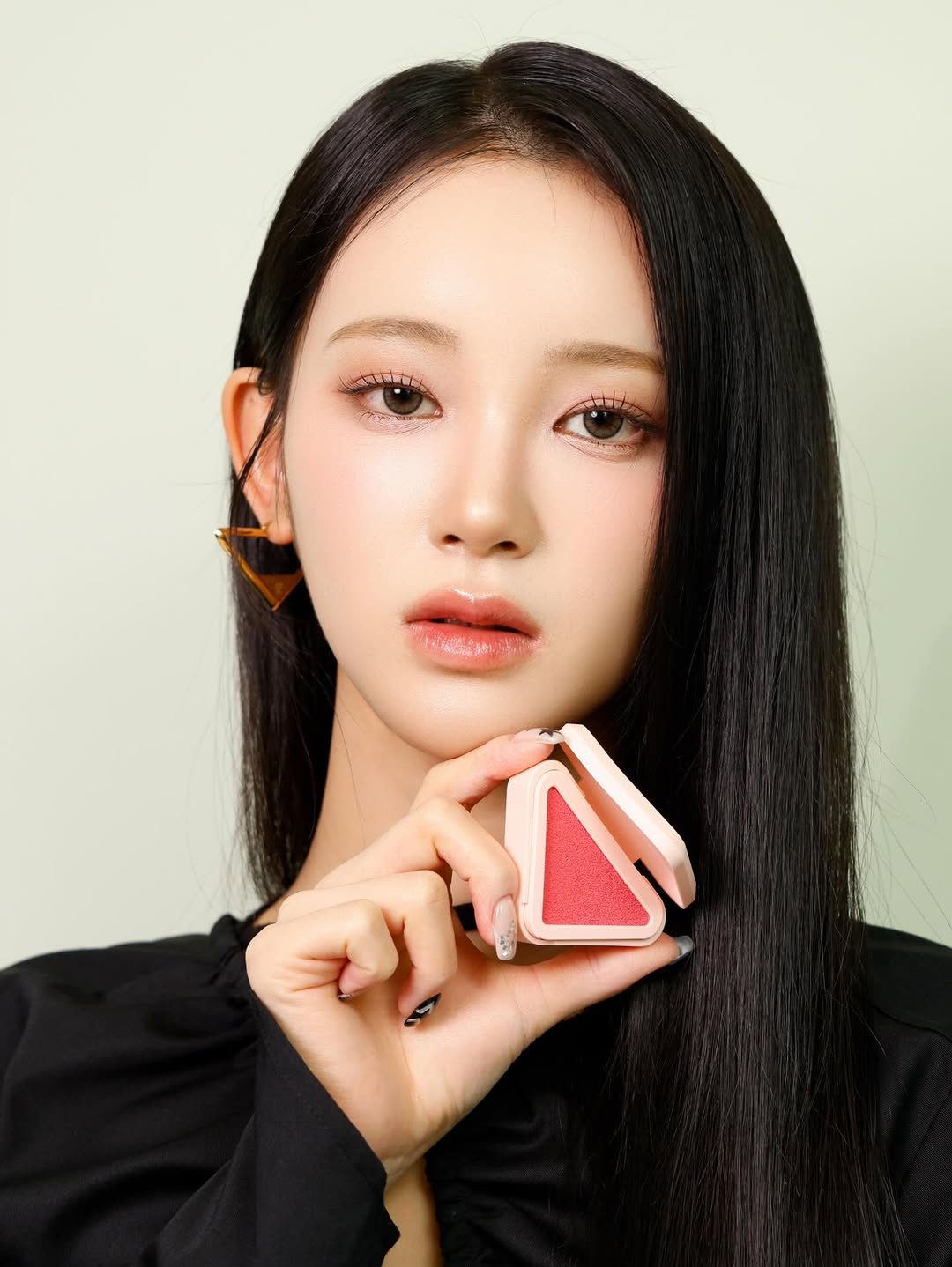 A moment captured by Sakurai Miu (ME:I)'s fan