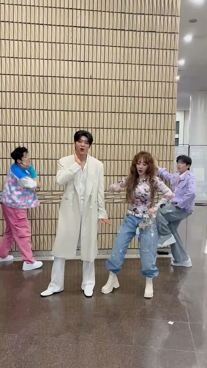 Latest photo of MJ (ASTRO)