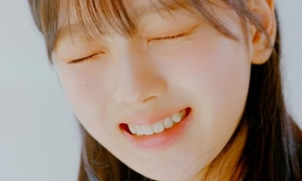 Behind-the-scenes cut of Seoah (tripleS)