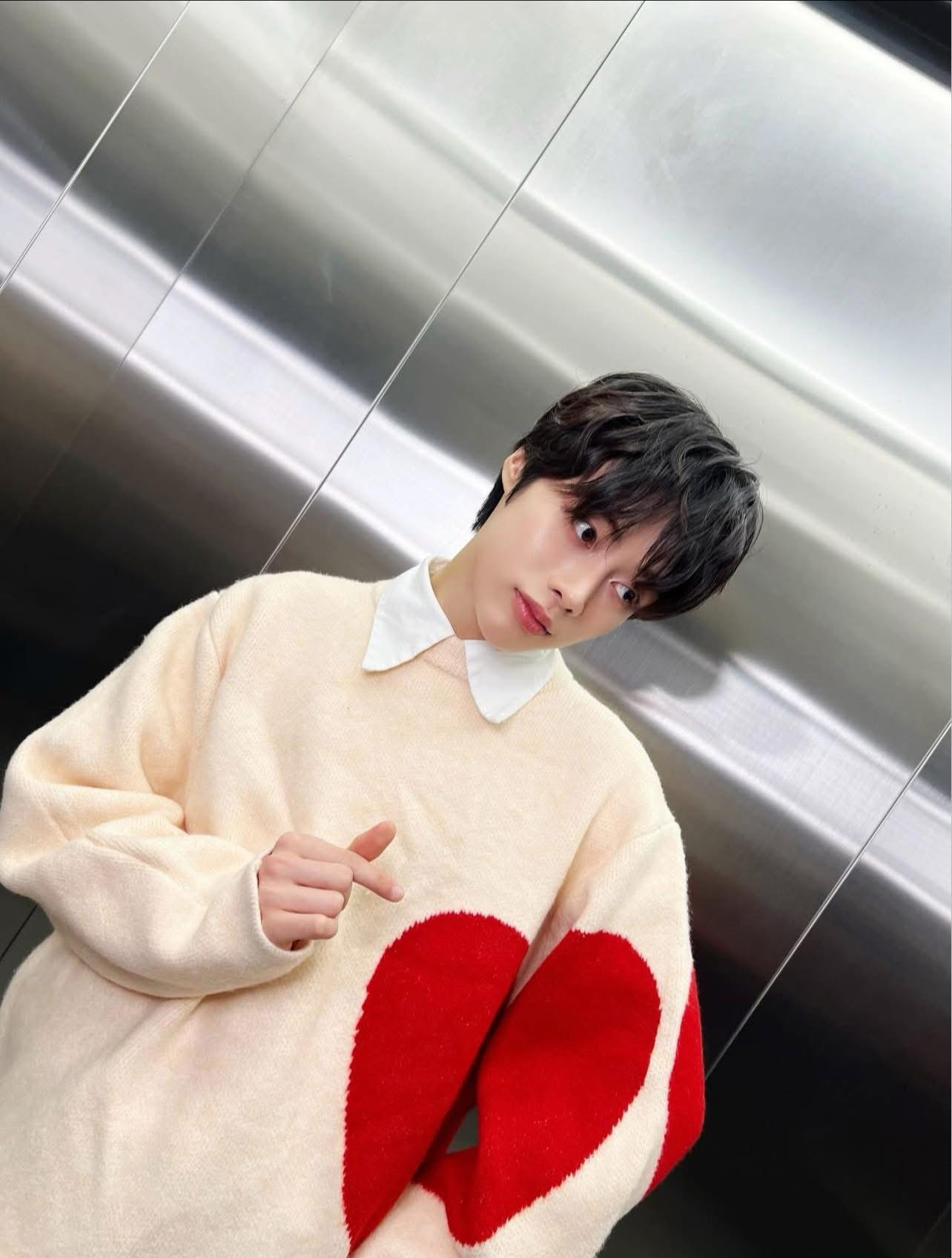 Recent activity shot of Hanbin (TEMPEST)