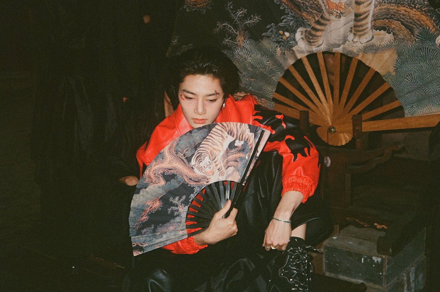 Behind-the-scenes cut of I.N (Stray Kids)