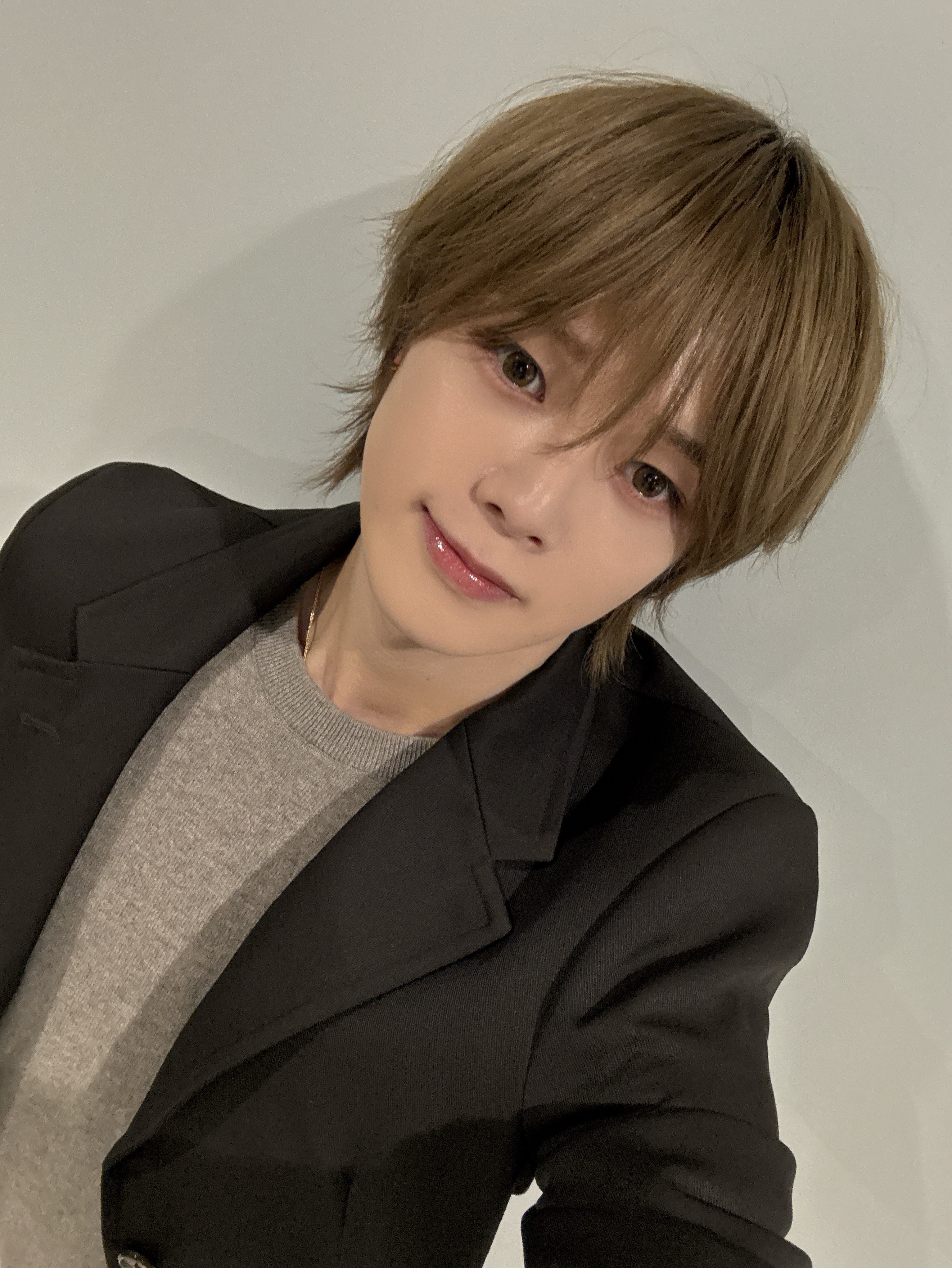 Behind-the-scenes cut of K (&TEAM)