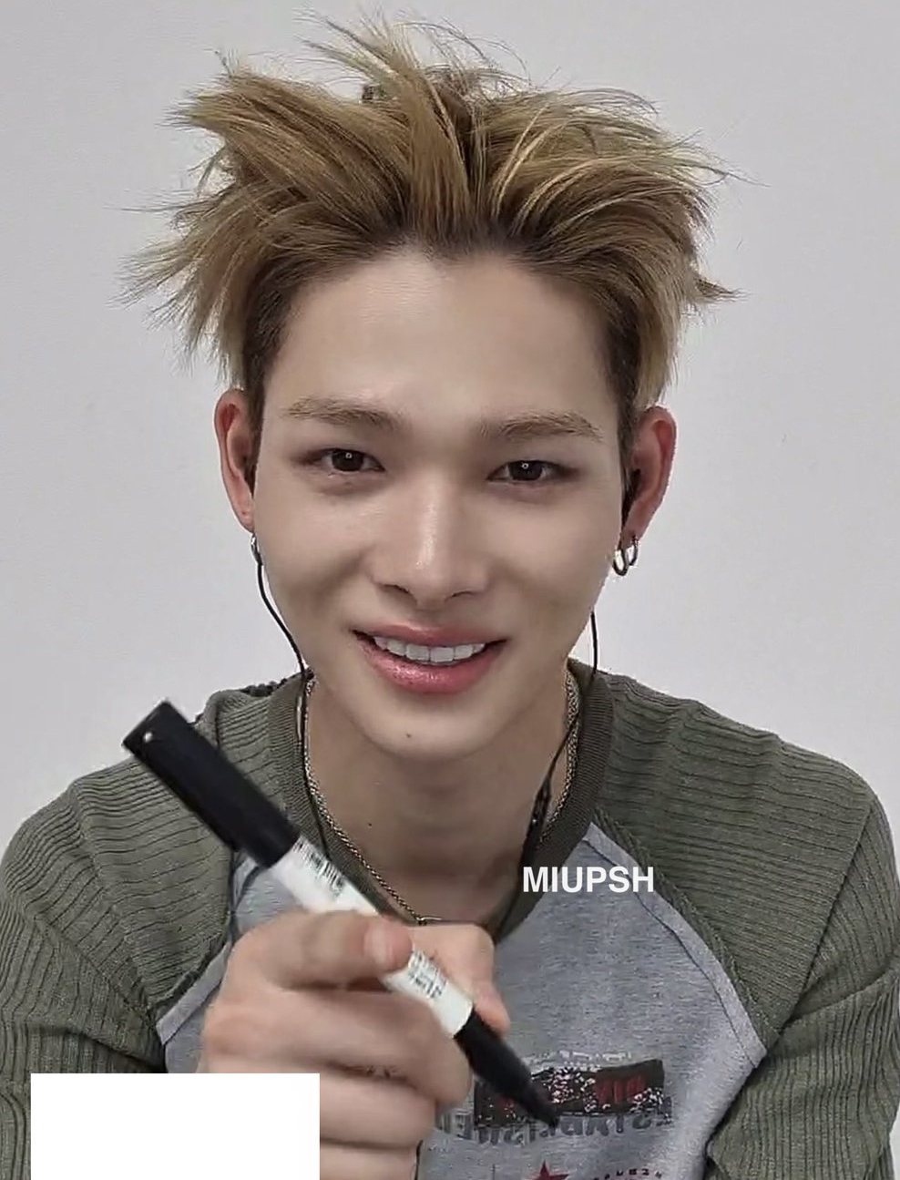 NI-KI (ENHYPEN)的最新照片