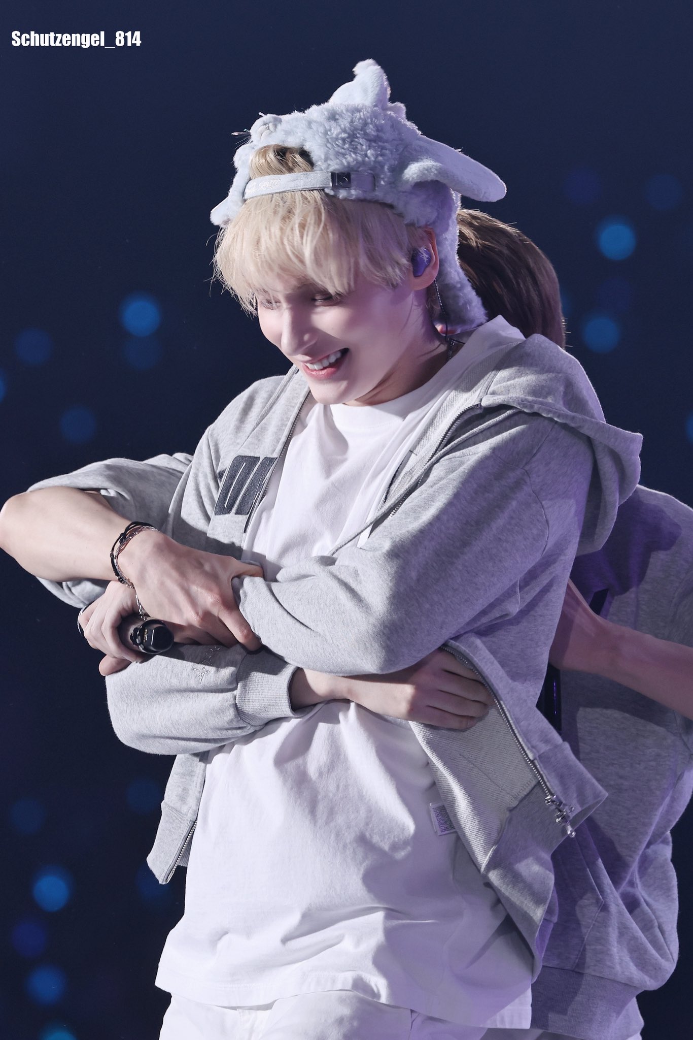 Behind-the-scenes cut of HueningKai (TOMORROW X TOGETHER)