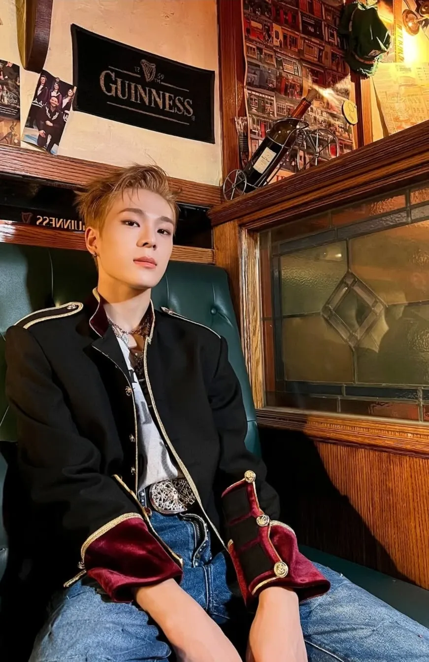 Recent activity shot of Kim Junmin (WHIB)