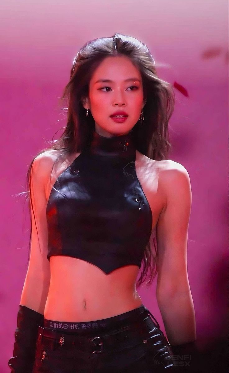 Foto terbaru Lisa (BLACKPINK)