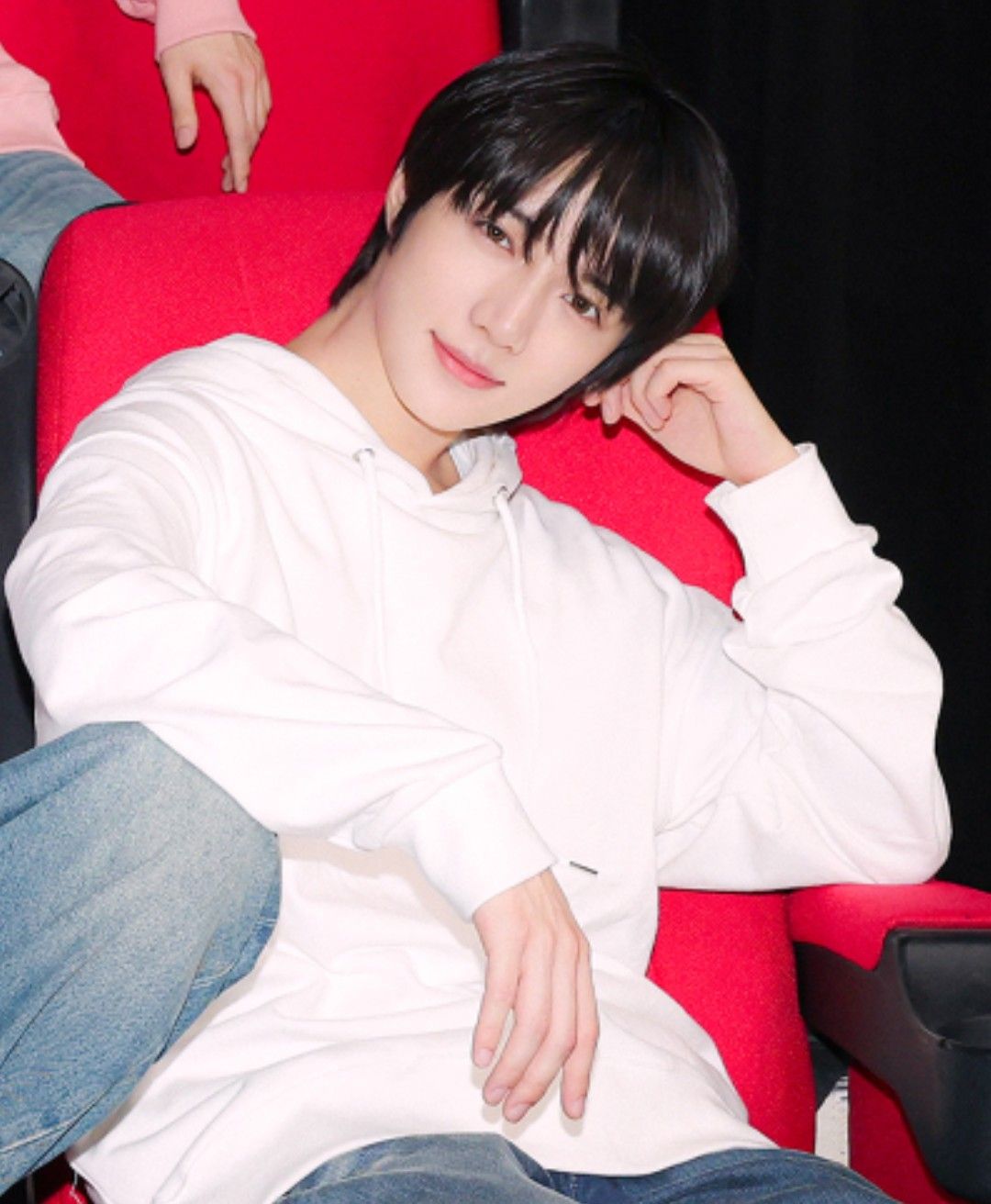 Recent activity shot of Beomgyu (TOMORROW X TOGETHER)