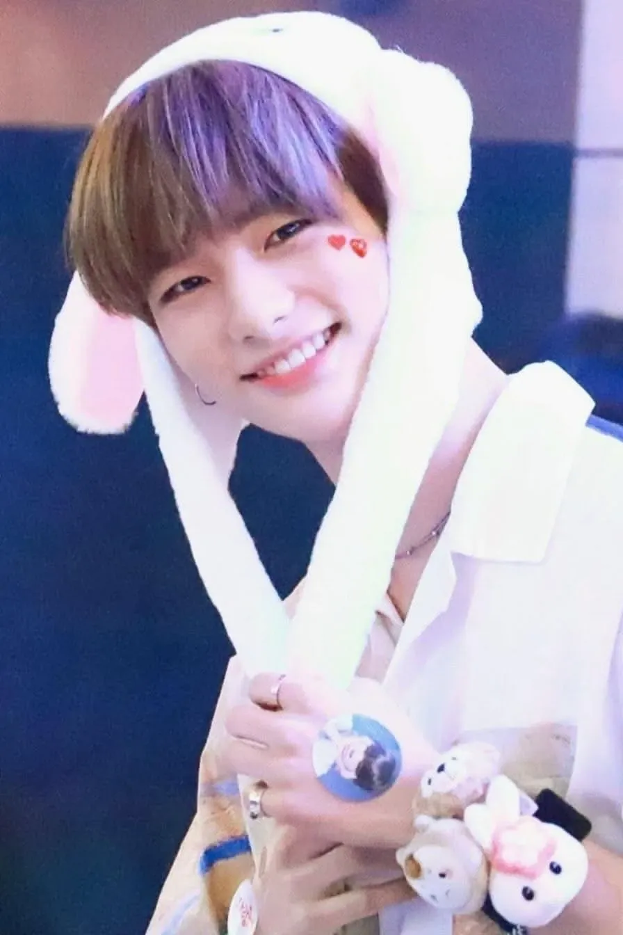 A moment captured by Hyunjin (Stray Kids)'s fan