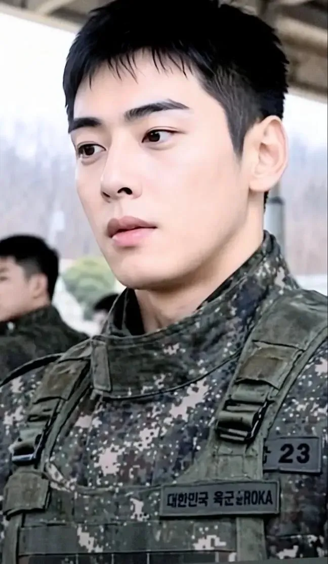 Behind-the-scenes cut of Eunwoo (ASTRO)