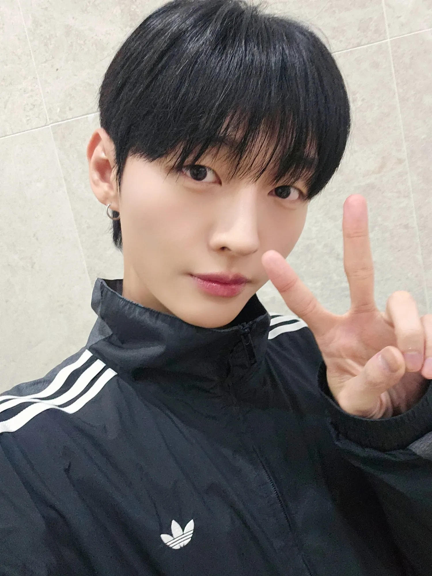 尹智聖的最新照片